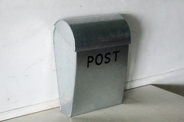 Tb526ブリキ製 郵便ポスト メールボックス 郵便受け 収納 Box レター入れ ケース 建材 インテリア Diy ガーデニング 古道具タグボート の落札情報詳細 ヤフオク落札価格情報 オークフリー スマートフォン版 Tb526ブリキ製 郵便ポスト メールボックス 郵便受け 収納 Box レター入れ ケース 建材 インテリア Diy ガーデニング 古道具タグボート の落札情報詳細 ヤフオク落札価格情報 オークフリー スマートフォン版