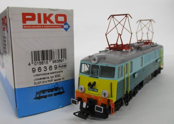 HOゲージ PIKO製 PKP（ポーランド鉄道） EU07-314形電気機関車【A