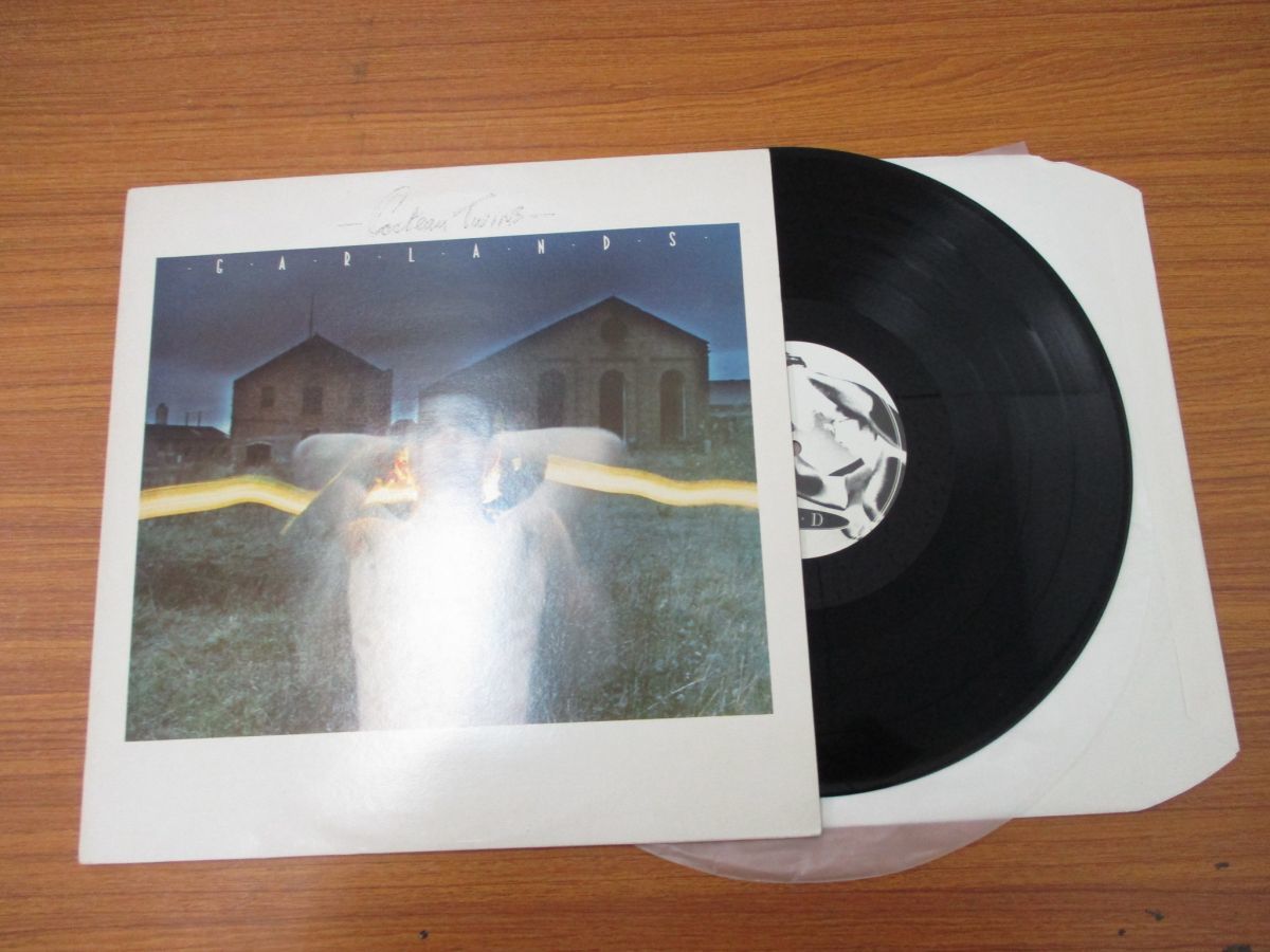 01)Cocteau Twins/Garlands/コクトー・ツインズ/ガーランド/LPレコード/UK盤/ロック/CAD 211/アナログ盤の