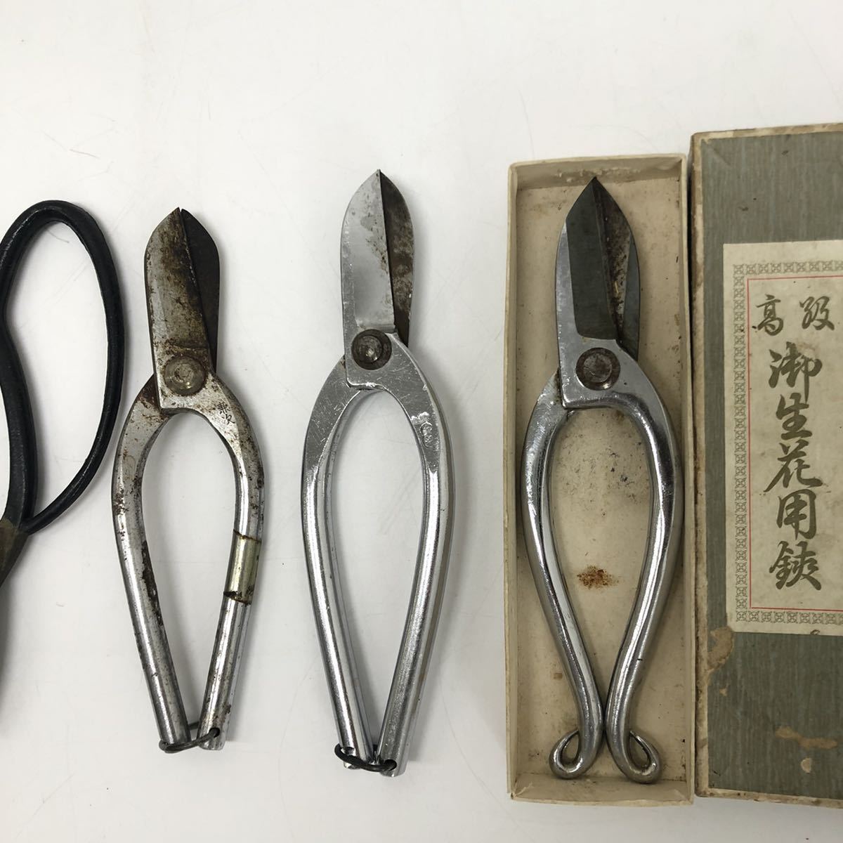 Sa 華道 華道はさみ 華道具 高級 生花はさみ 花はさみ 花鋏 剪定鋏 鋏 園芸 生花 一刀流 兼次 元次 等 古道具 9本 まとめて の落札情報詳細 ヤフオク落札価格情報 オークフリー スマートフォン版