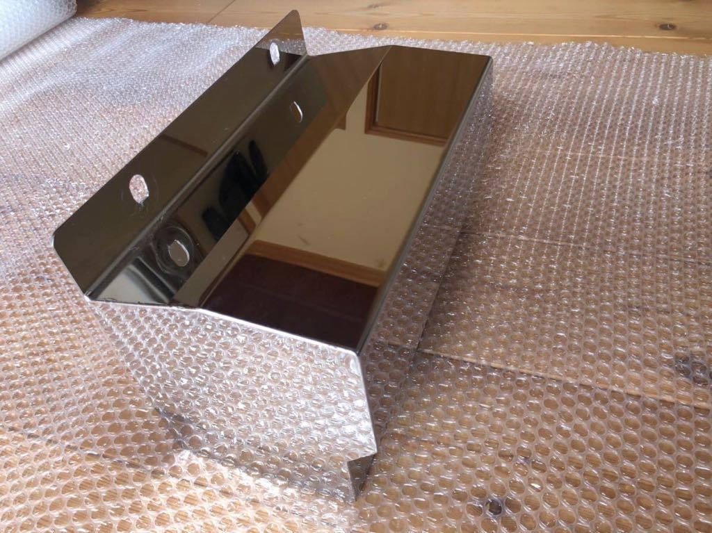 07エルフ07フォワード ヒューズボックスカバー ウロコ レーシング