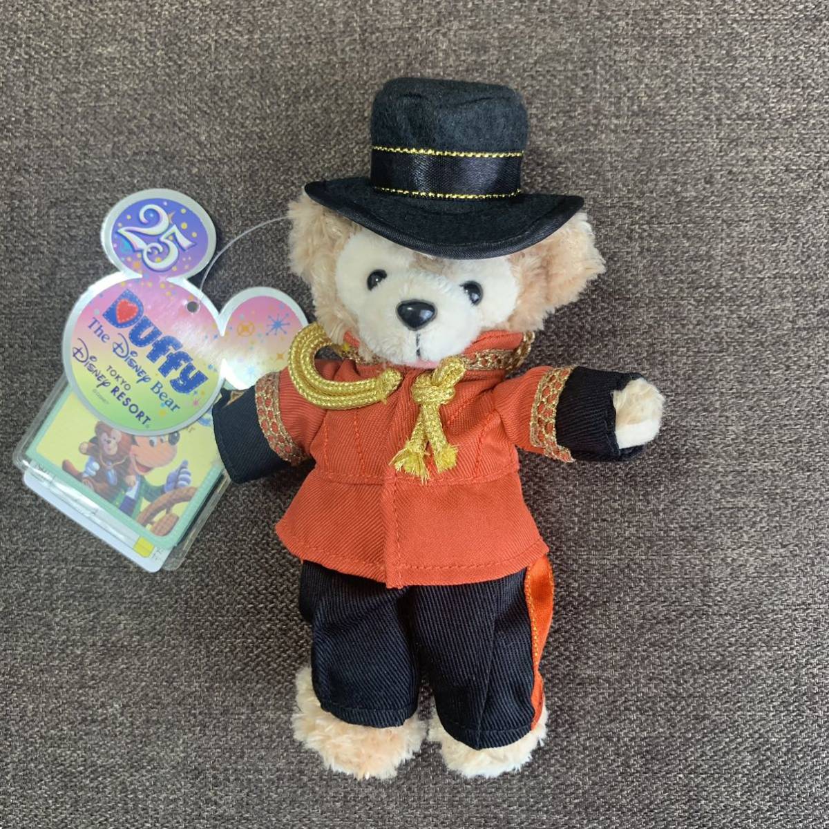 送料無料＊TDS ダッフィーぬいぐるみバッジ TDR25周年 キャスト