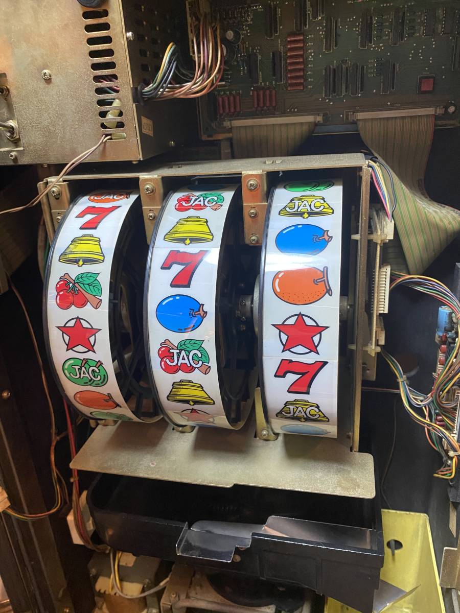 【リタ様】バニーガール 赤パネル パチスロ 実機 直接引取可 リタ様】バニーガール 赤パネル パチスロ 実機 直接引取可
