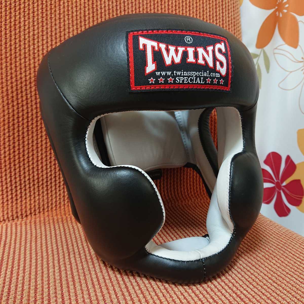 新品未使用品　訳アリ　ツインズ　キックミット　本革製 twins サンドバック 楽天市場】【タイの現地在庫より取り寄せも可能】 Twins
