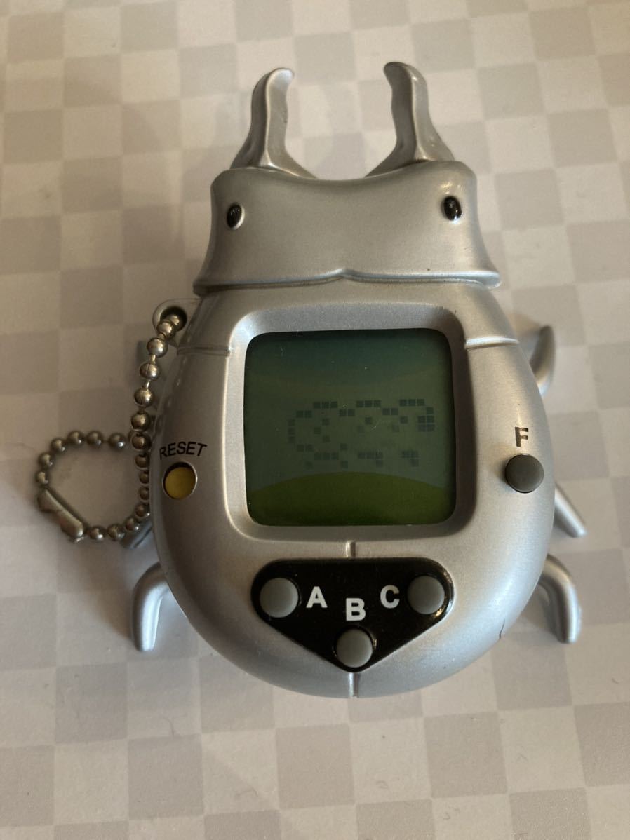 たまごっち類似品 虫ペット2 カブト&クワガタ 育成ゲーム virtual pet