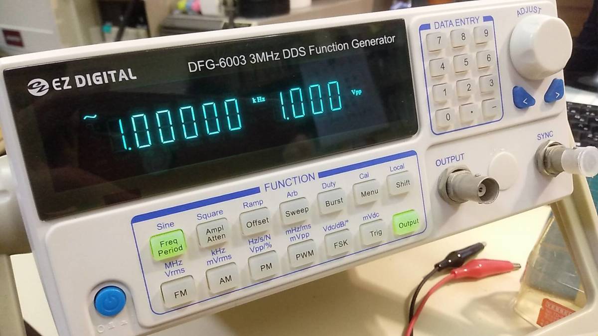 【目立った傷や汚れなし】ファンクションジェネレータ 3MHz DDS FUNCTION GENERATOR DFG6003 の落札情報詳細