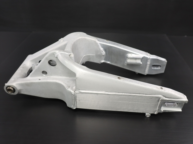 ●CBR250RR MC51 カーボンルックFRPフレームカバー　 ○CBR250RR MC51 スイングアームカバー FRPカーボンルック