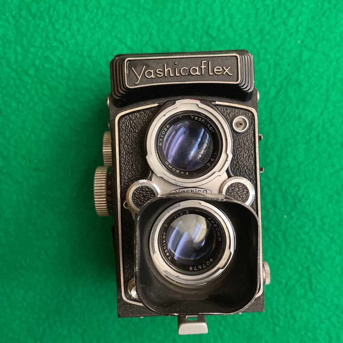 【傷や汚れあり】★yashicaflex フィルムカメラ 二眼レフカメラ NO.26824 13.5 f=80mm NO.631026 NO