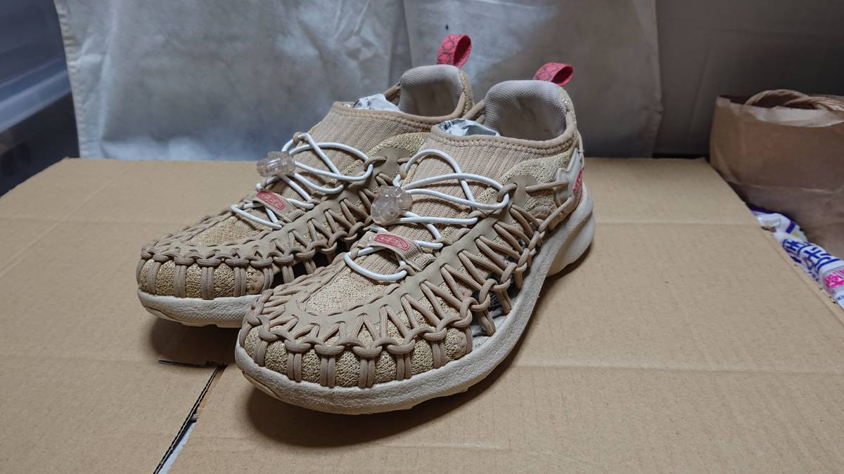 【新品タグ付】KEEN  サンダル　17cm 新品タグ付】KEEN サンダル17cm