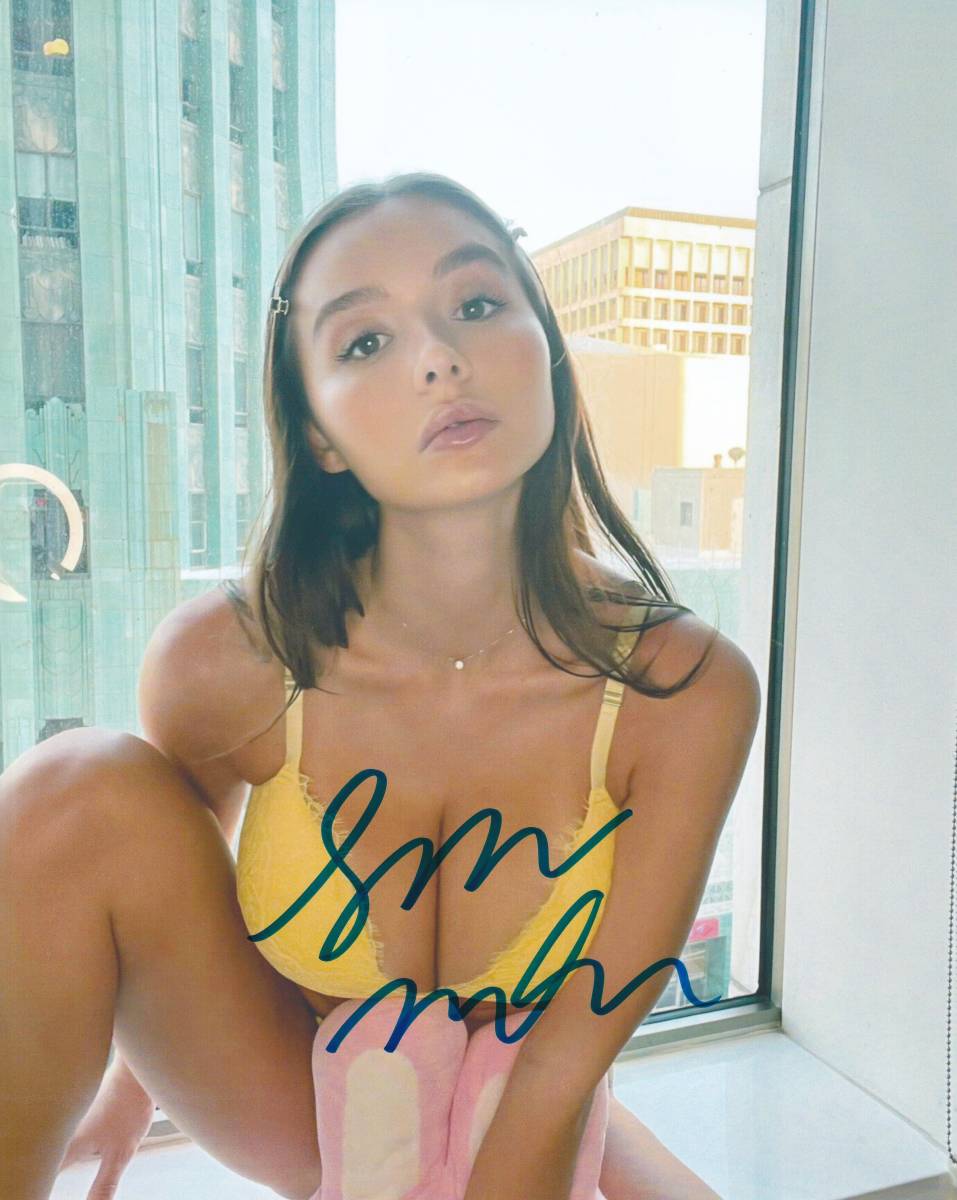 セール中…ソフィー・マッド直筆サイン入り2Lサイズ写真…Sophie Mudd… ソフィー・マッド直筆サイン入り2Lサイズ写真…Sophie Mudd