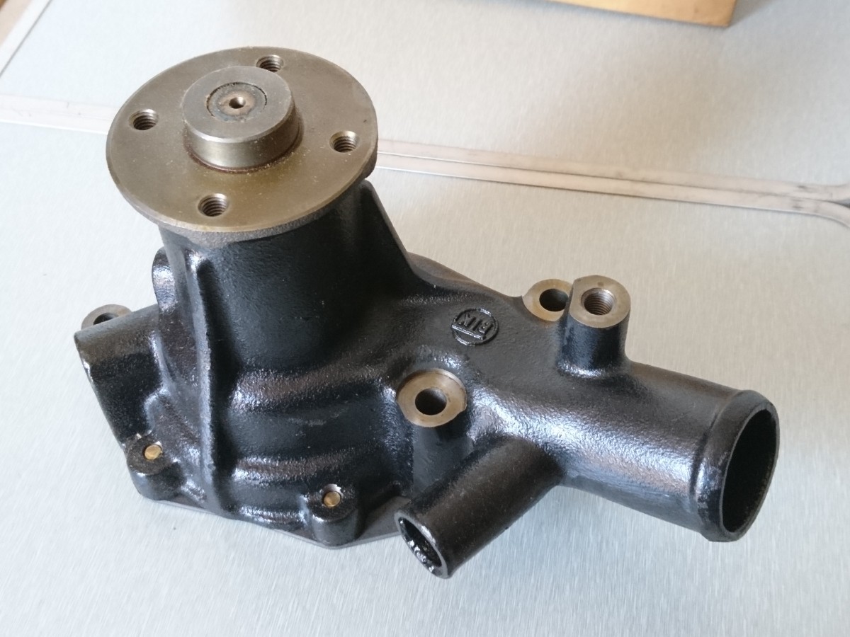 いすゞベレット純正ウォーターポンプ