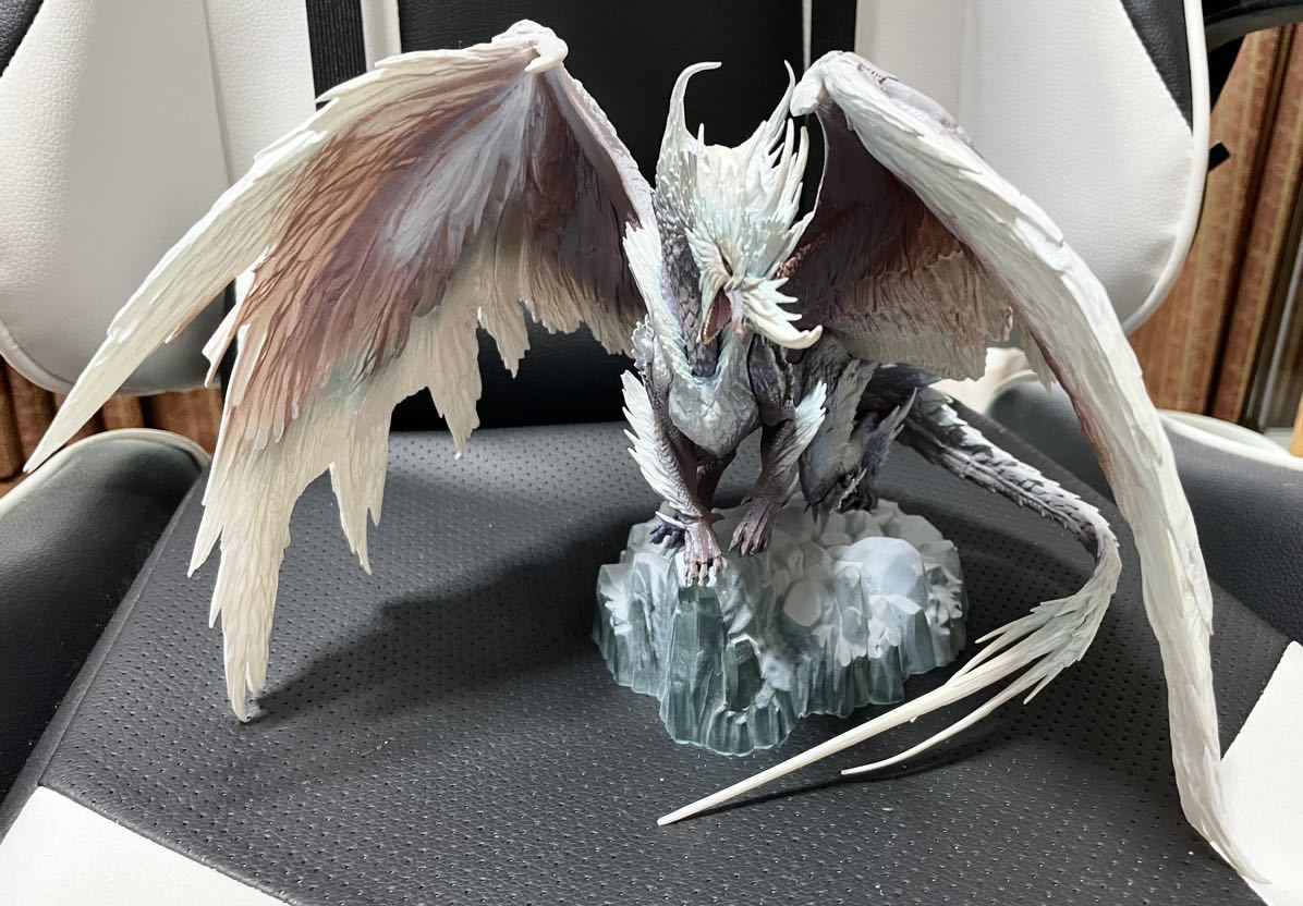 イヴェルカーナ　モンスタートロフィー A賞 イヴェルカーナ モンスタートロフィー 一番くじ A賞