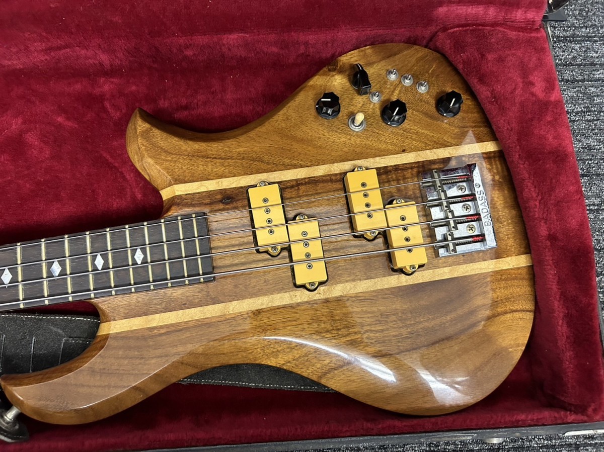 BC-RICH イーグルベース 中古美品 エレキベース Bc-RICH イーグルベース 美品 ハードケース付