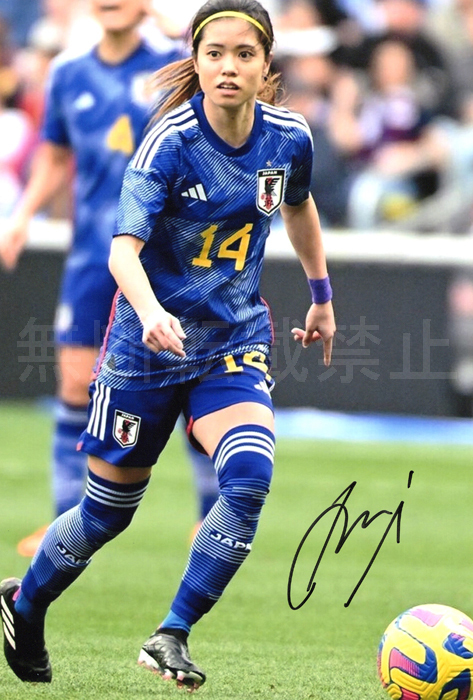 ○長谷川唯 直筆サイン写真/フォト サッカー選手ウェストハム