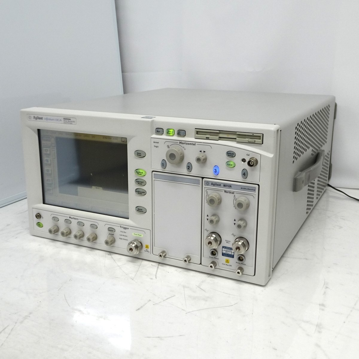 【傷や汚れあり】Agilent Infiniium DCA 86100A Wide-Bandwidth オシロスコープ（86112Aモジュール ...