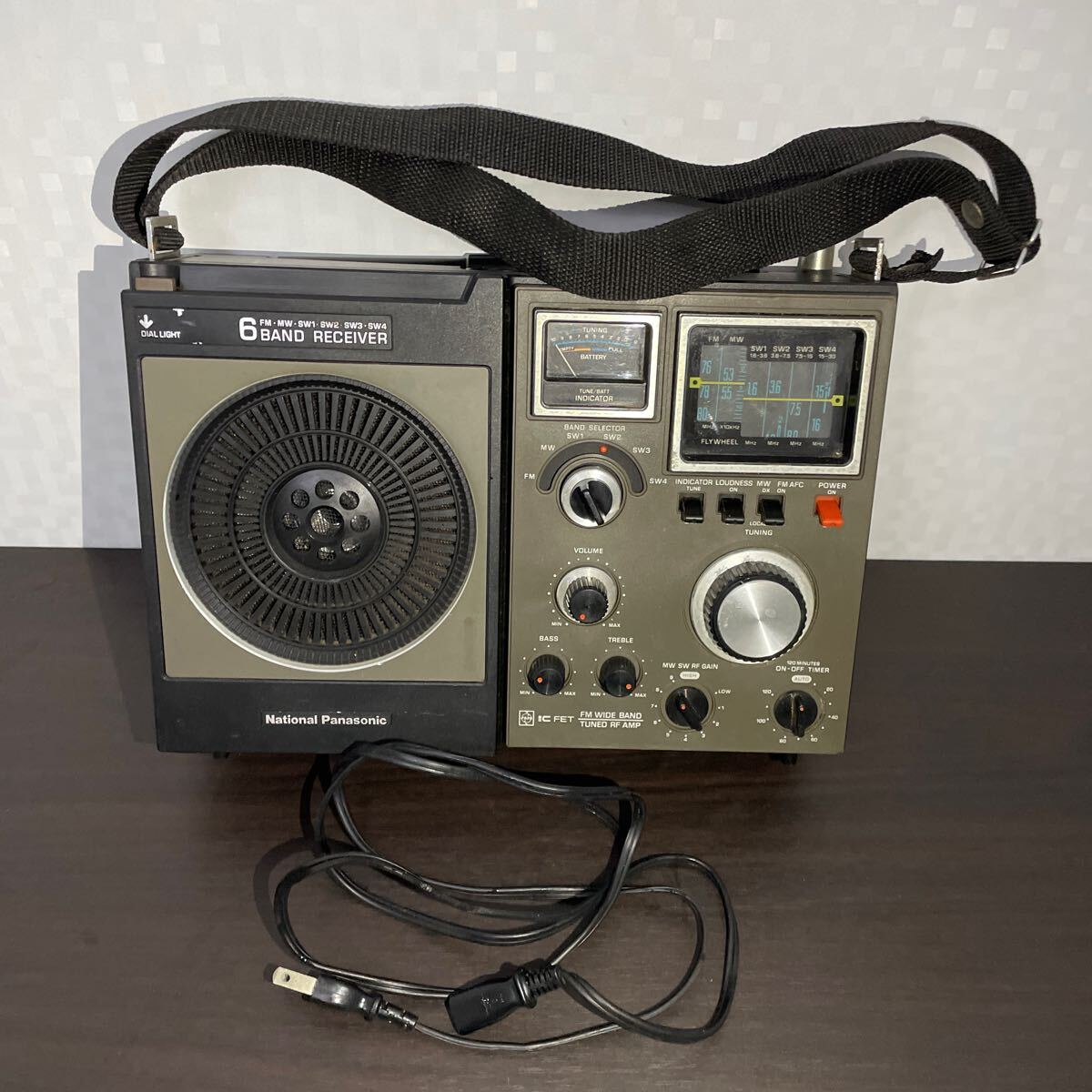 ナショナル6バンドBCLラジオ　クーガ118D　RF-1188【美品 ジャンク】 ナショナル6バンドBCLラジオ クーガ118D RF-1188【美品 ジャンク