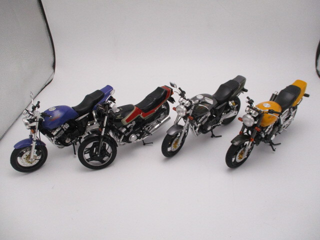 アオシマ1/12 俺のマシンDX爆走編 CB400N バイクプラモデル