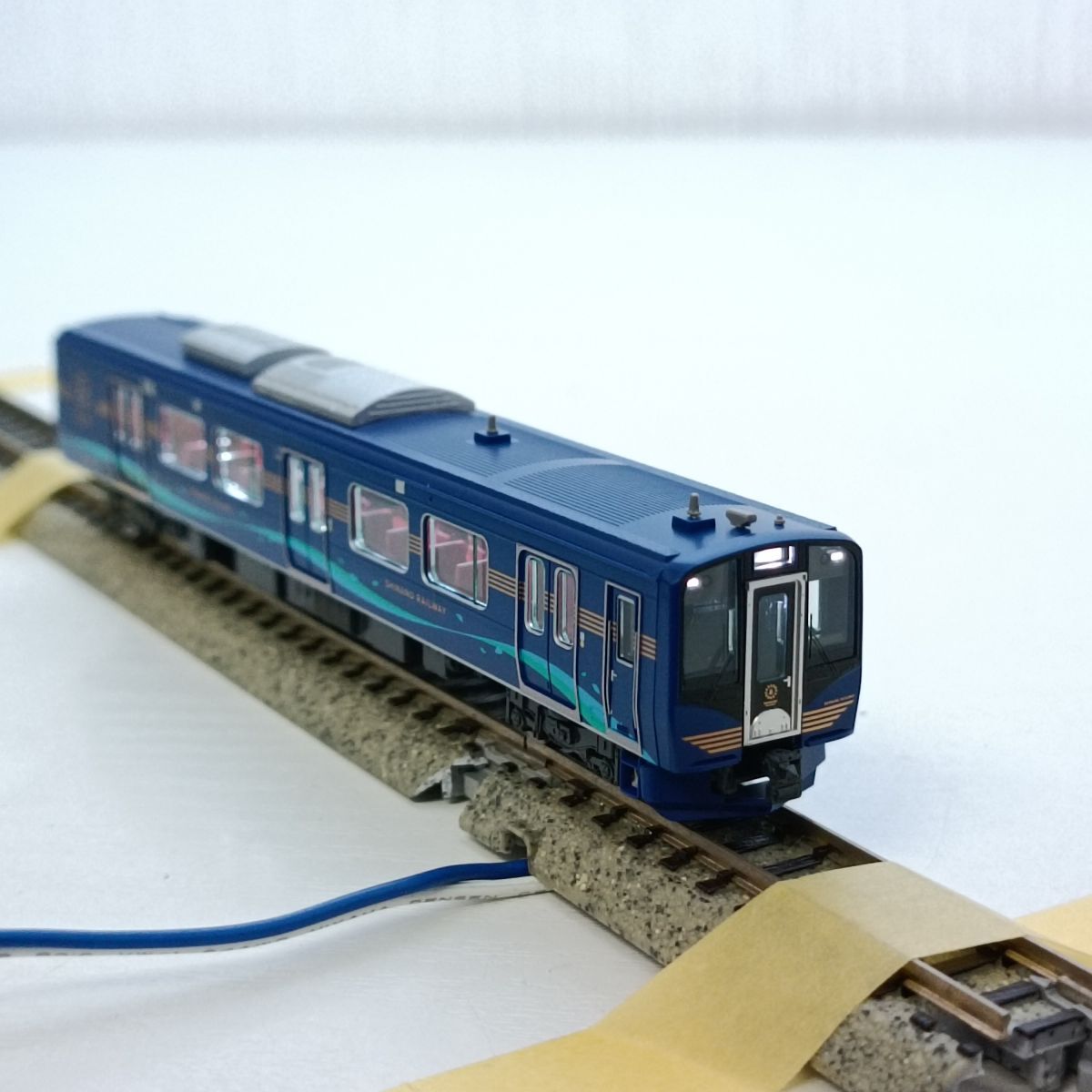 【92933】しなの鉄道 169系「しなのサンライズ号」 基本９両セット Amazon.co.jp: 92933 しなの鉄道 169系 しなのサンライズ号 基本