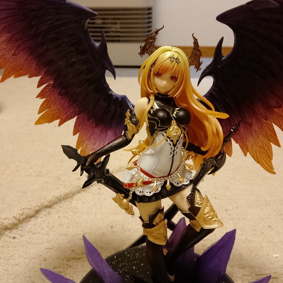 神撃のバハムート 森王女 エルフクイーン 1000ピース ジグソーパズル