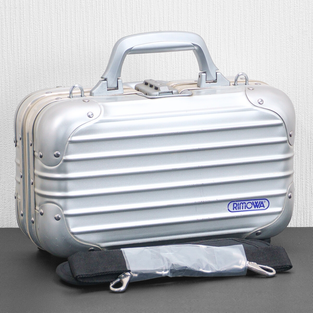 中古】☆ 値下げ RIMOWA Topas Piccolo リモワ ピッコロ リモワ