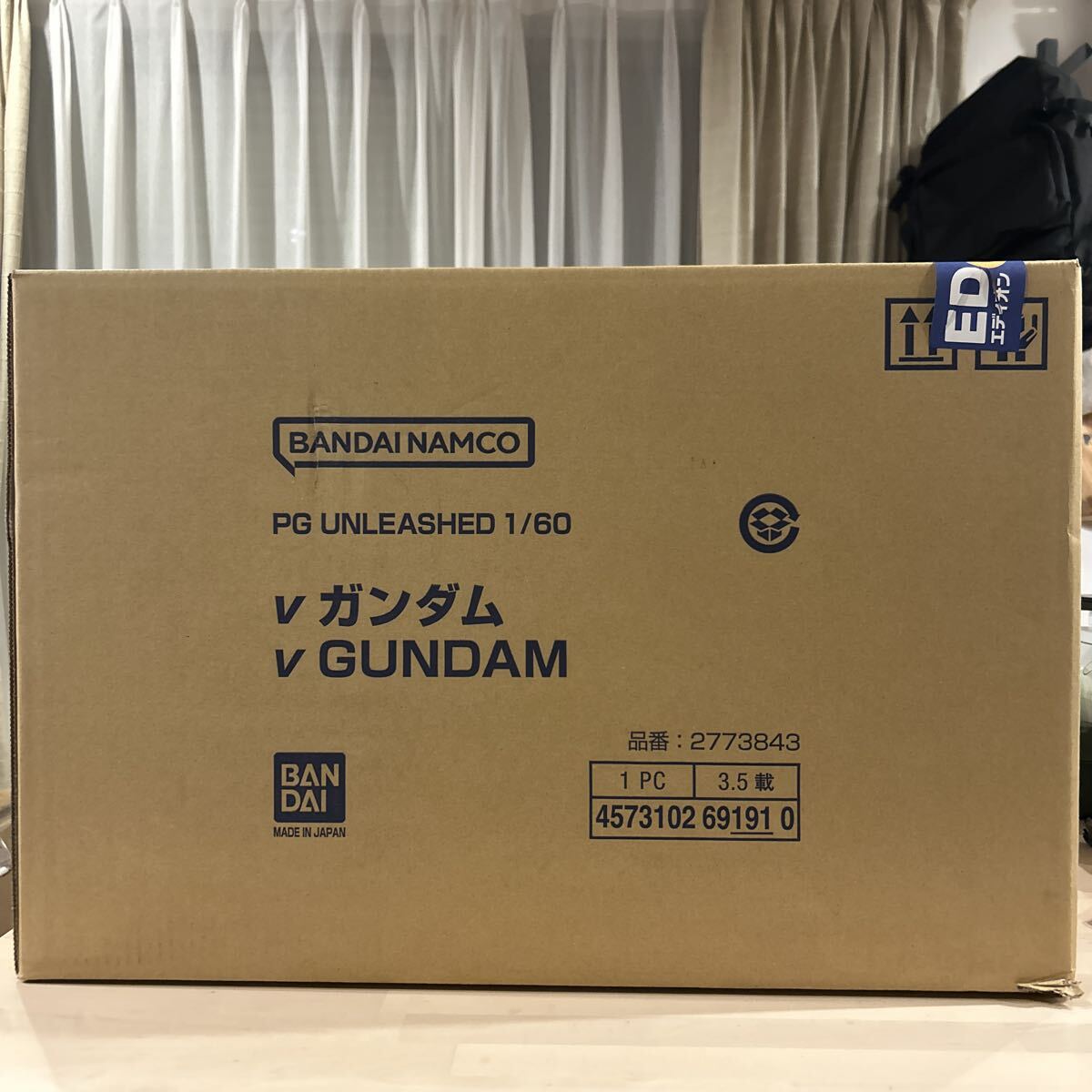 RG 1/144 RX-93 νガンダム 九龍版 レッドVer. 全塗装済完成品 機動戦士 