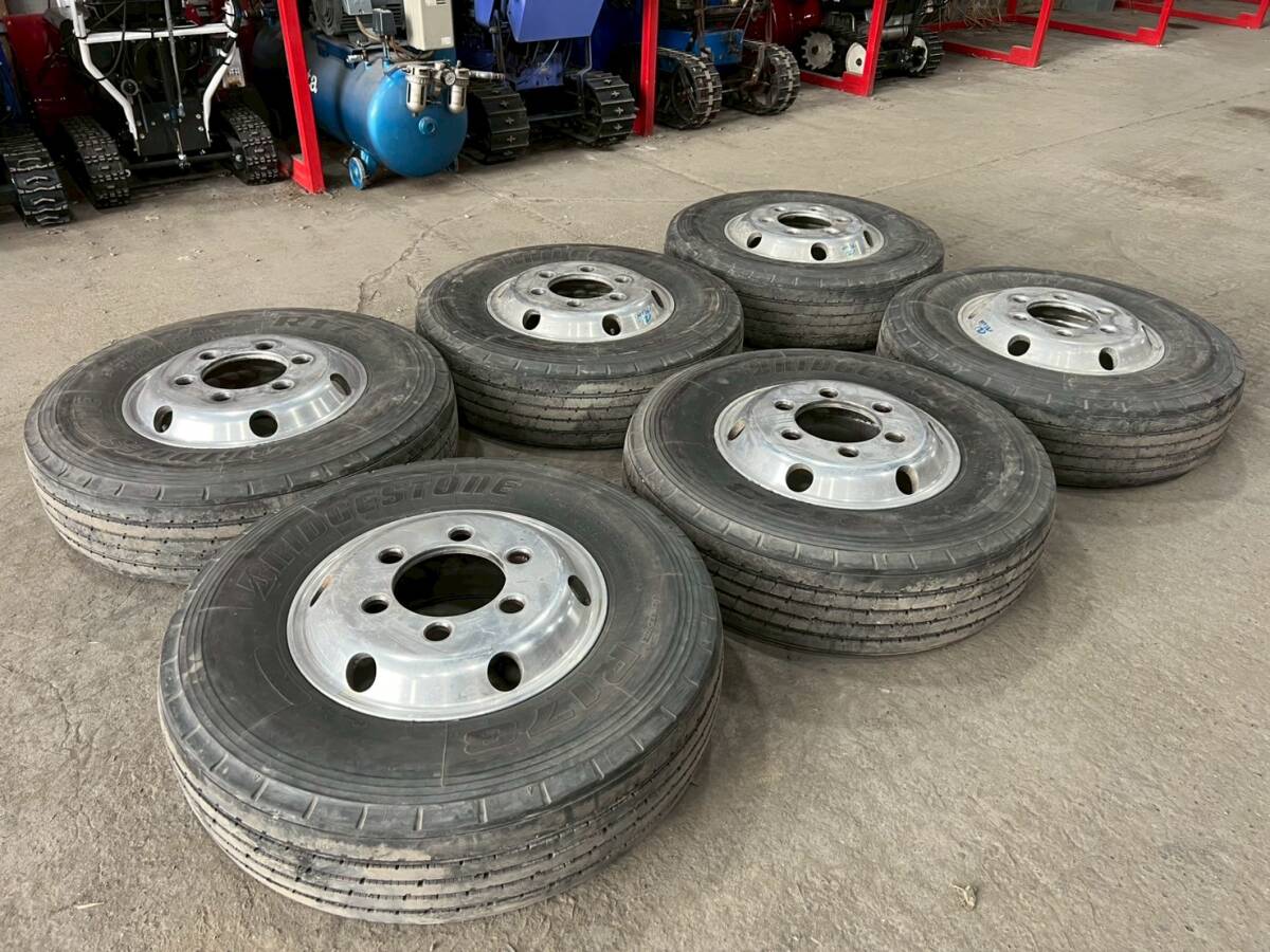 タミヤ 1/14 トラック 4軸 低床 純正ホイール タイヤ付 12本 中古の
