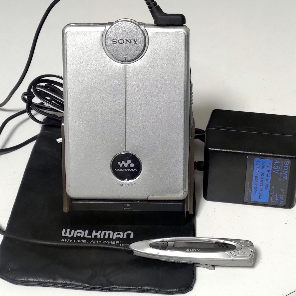 カセットウォークマンAIWA HS- PS001 白 「整備済み、完動超美品」‼️ ジャンク品】 AIWA HS PS001 カセットウォークマン レトロ カセット