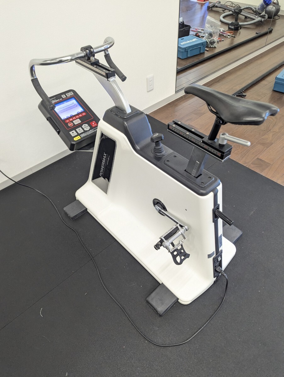 COMBI コンビ AEROBIKE エアロバイク EX80 サドル調節13段階 COMBI コンビ AEROBIKE エアロバイク EX80 サドル調節13段階