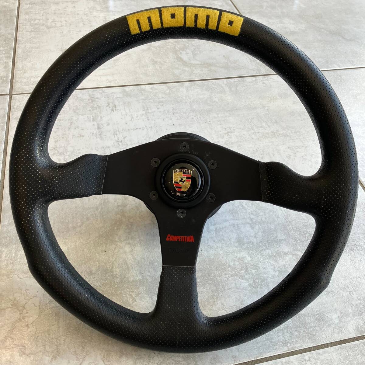 貴重な廃盤品！NARDI「COMPETITION」/ナルディ「コンペティション