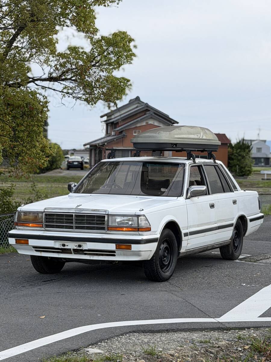新品】LV-N209C 日産セドリックワゴン V20E GL （白/木目） LV-N244a