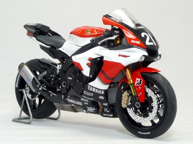 タミヤ・1/12・ヤマハ YZF-R1・鈴鹿8耐テック21カラー仕様・公道車