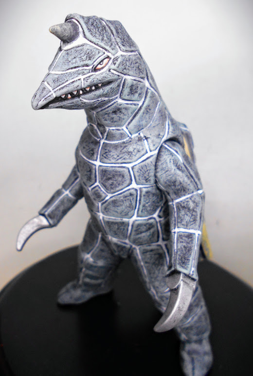 ウルトラ怪獣ソフビ 風船スカイドン 改造リペイント完成品の落札情報