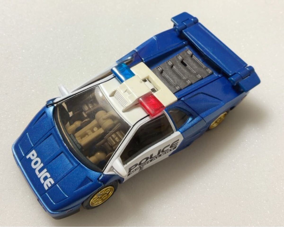交通機動隊員 マッハアラート カード付き」トランスフォーマー カー 