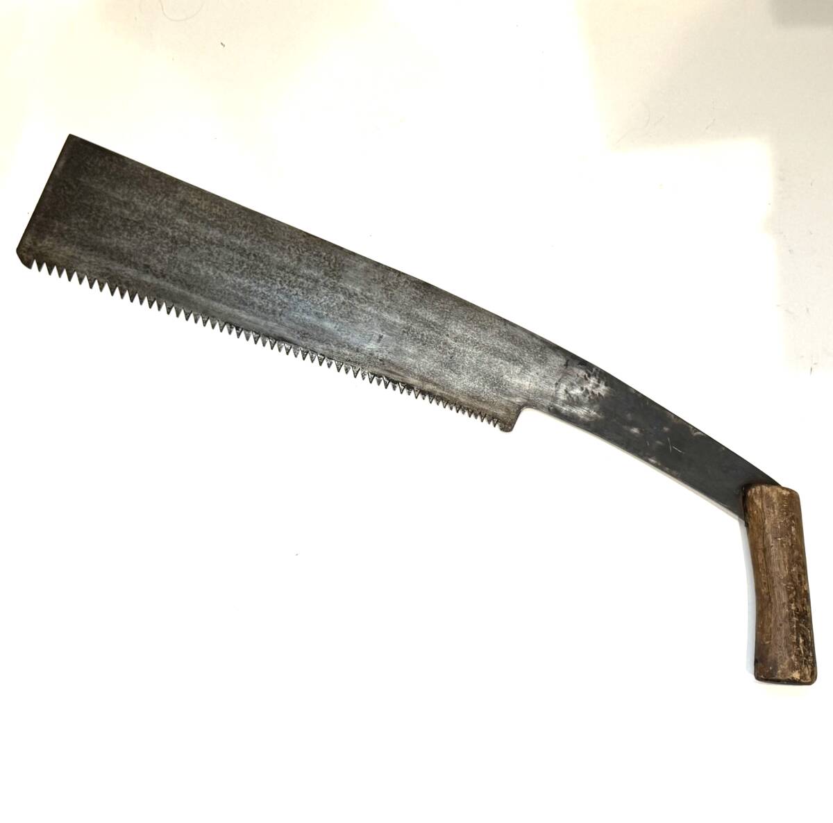 【珍品】巨大 二人挽き鋸 木挽き大鋸 古民具　112cm のこぎり　おが 04①【木挽き鋸2本】 両引き鋸・二人挽き鋸 *古民具 山仕事 の落札