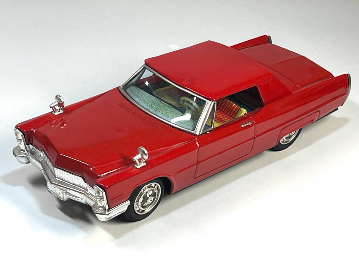 ◼️超希少　キャデラック　ペダルカー　カスタム　キャンディーレッド◼️ 新品】1959キャデラック35年位前に購入したトシマのペダルカー