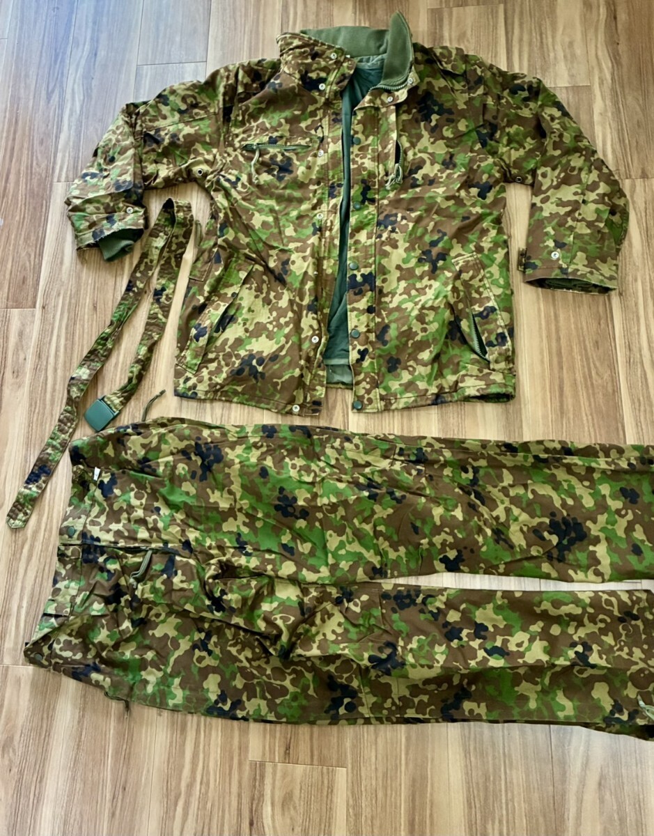 ◎送料無料◎陸上自衛隊 防寒戦闘服外衣防寒ライナー付き サイズ表記L