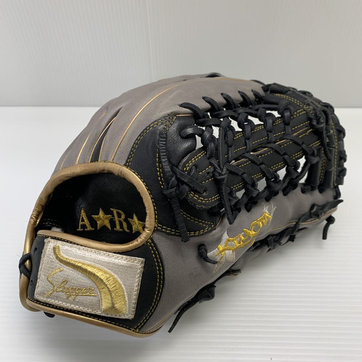 中古】千葉ロッテマリーンズ 根元俊一選手 実使用グラブ グローブの