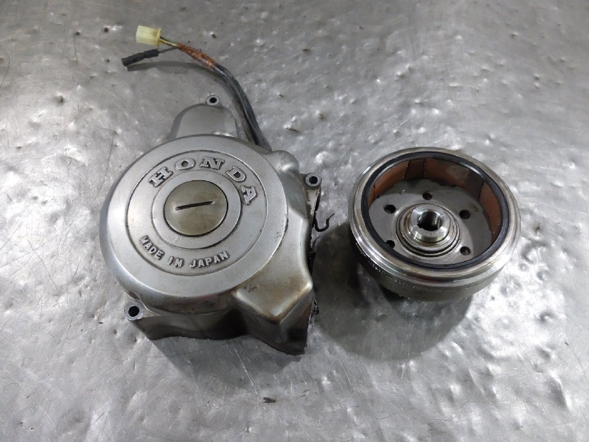 1スタ！綺麗です！6v加工ジェネレーターカバー C01 モンキー ダックス