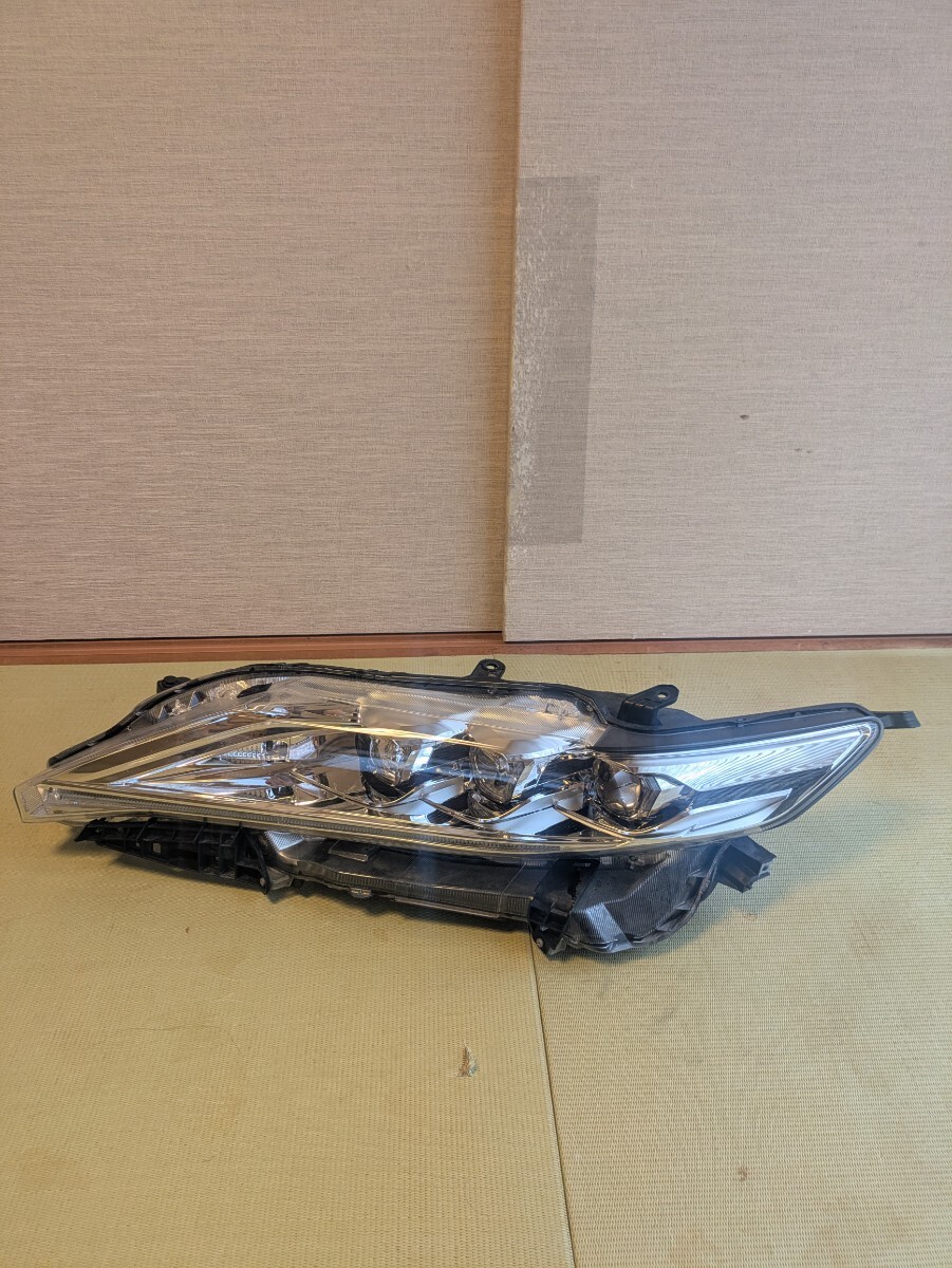 美品】 ハリアー 30 純正 HID ヘッドライト 左右セットの落札情報詳細