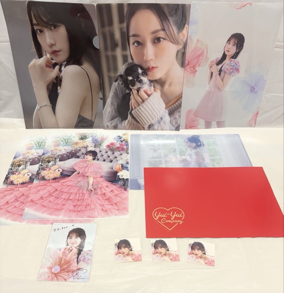 中古】☆ 戸松遥 写真集 「I may Me」購入特典 生写真 ブロマイドの