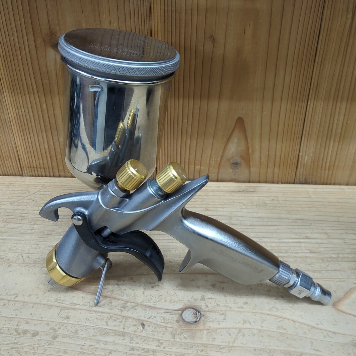 新品！明治 FINNER Ⅱ PLUS-G14&カップ&手元圧力計 未使用】未使用品 明治 スプレーガン FINERⅡ PLUS-G14 カップ4GF-U