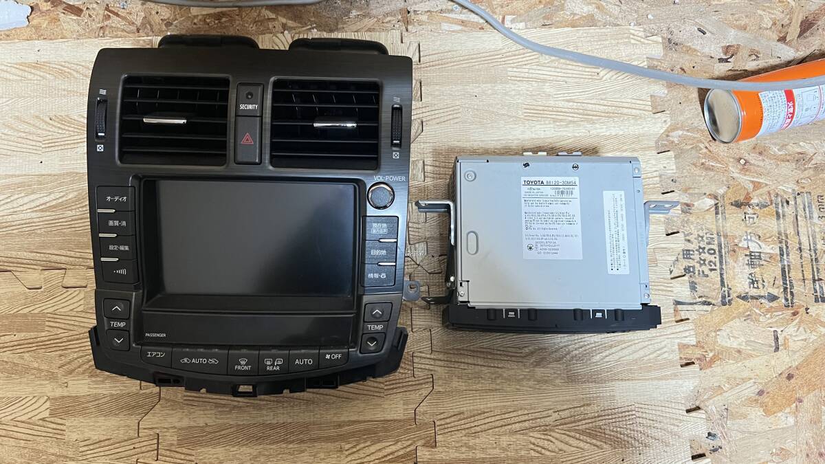 中古】TOYOTA JZS155 クラウンロイヤルサルーン マルチナビモニター