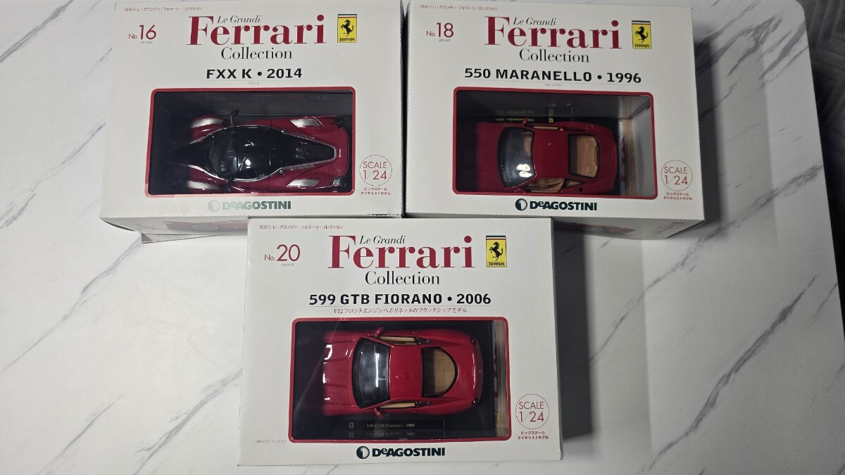 ○DyDo フェラーリ F1 ミニカー21台 + コレクションケース + おまけ1