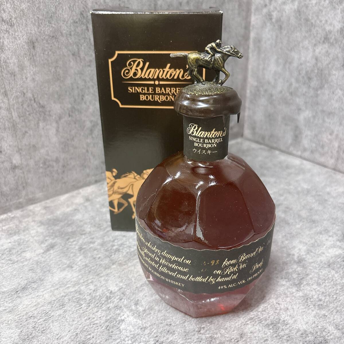 新品】M 未開栓 ブラントン シングルバレル バーボン ウイスキー 馬