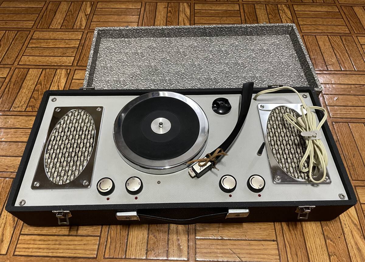 昭和レトロ　レコードプレーヤー　ナショナル　ターンテーブル　スピーカー NATIONAL FM/AM ラジオ レコードプレーヤー スピーカー付き SC-220