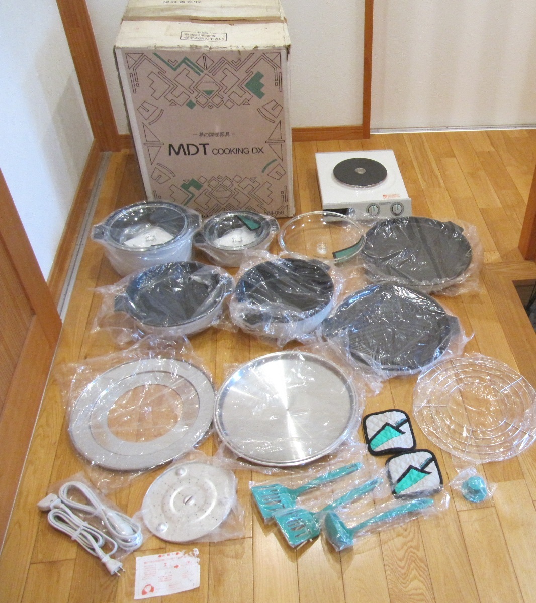 MDT COOKING DX 夢の調理器具セット　レトロ 中古】【送料格安】タカラトミー☆ミニーマウス☆ファンファンタイム