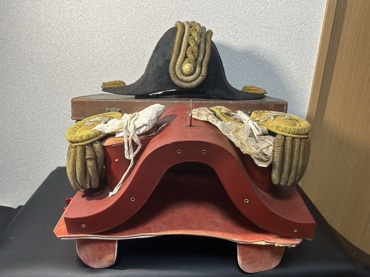 中古】☆銀河17貴重品陸軍大将大礼服箱入揃 服 肩章 飾章 極美の落札