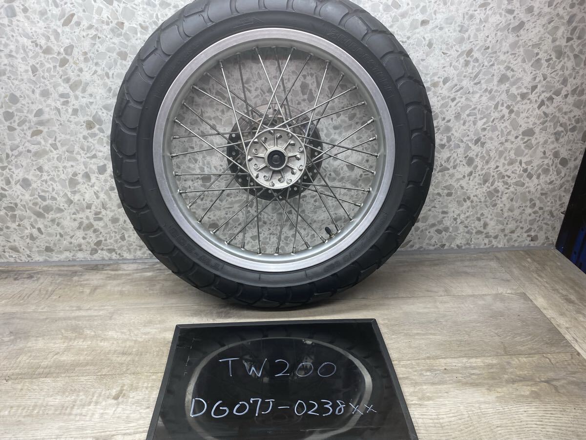 TW200 フロントホイール タイヤ TW200 フロントホイール タイヤ
