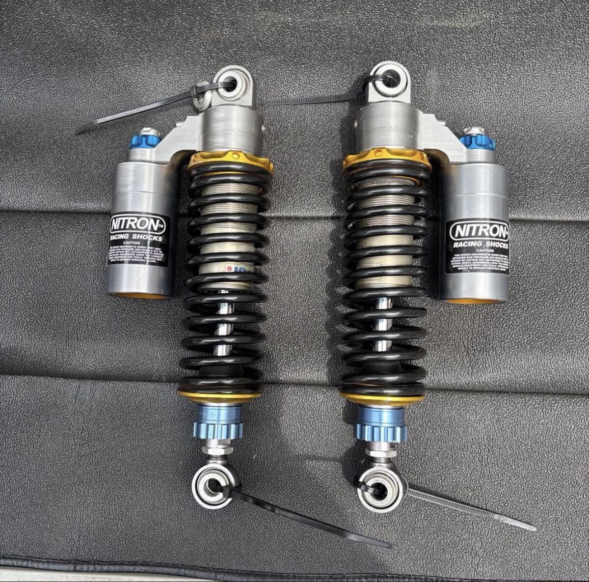 中古】GPZ900R OHLINS RACING 516 KA5433 リア サス ショック