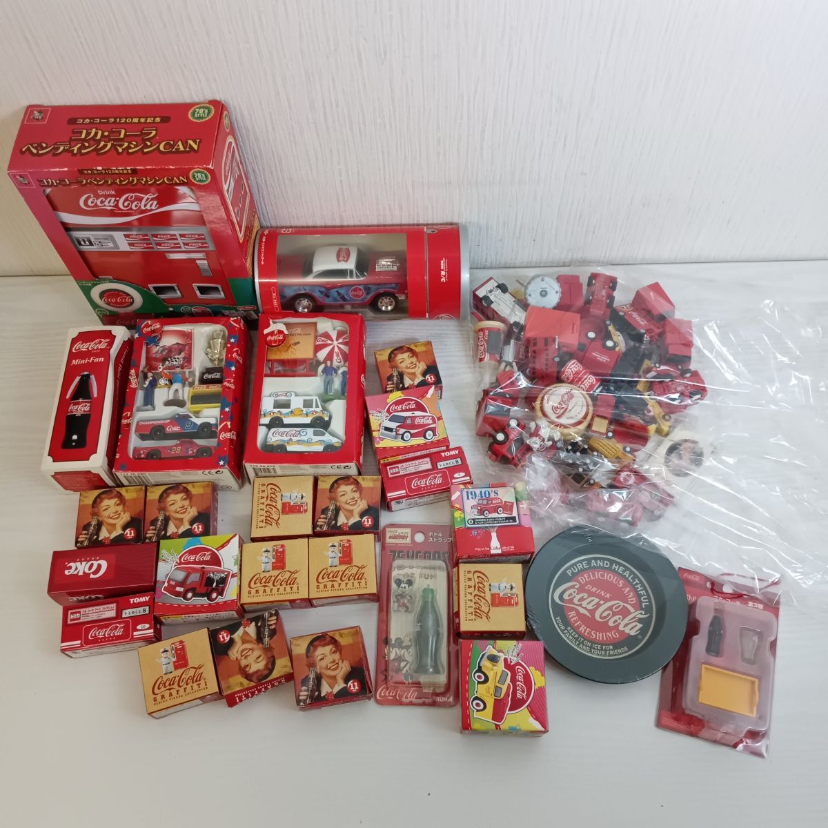 N4-11A 懸賞品 コカ・コーラ 自販機型 カセット テープ デッキ